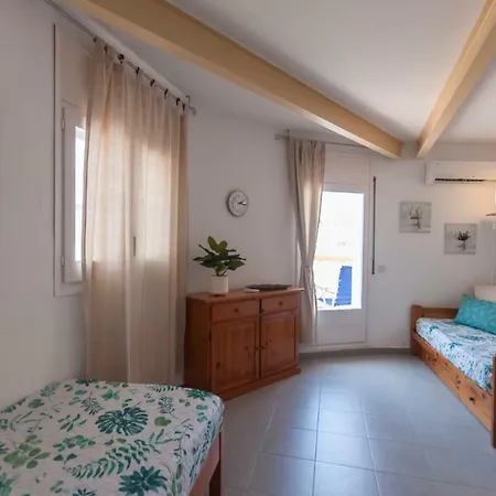 Lets Holidays Tossa Near 2 توسا ذي مار