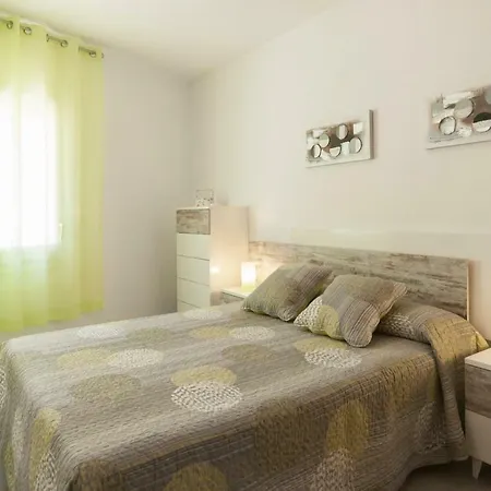 Lets Holidays Tossa Near 2 Апартаменти *