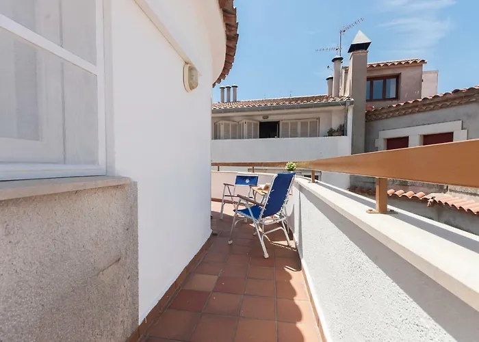 Lets Holidays Duplex Apartment Tossa Near Beach Apartamento