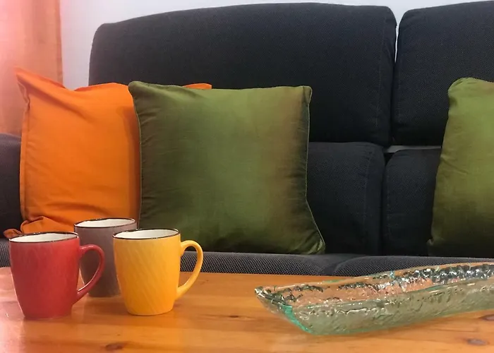 Lejlighed Lets Holidays Duplex Apartment Tossa Near Beach Tossa de Mar